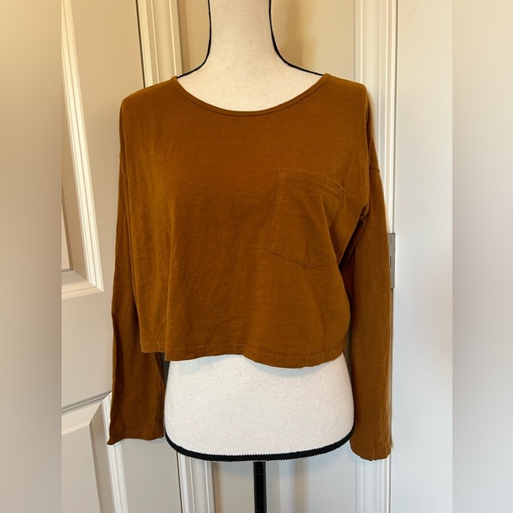 Forever 21 Tops - Women's Brown Long Sleeve crop Tshirt